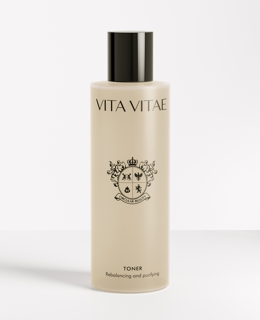 Toner<br><span>rebalancing and purifying</span>