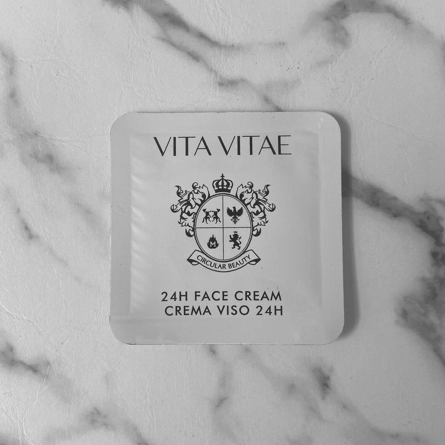 Crema facial Discovery 24